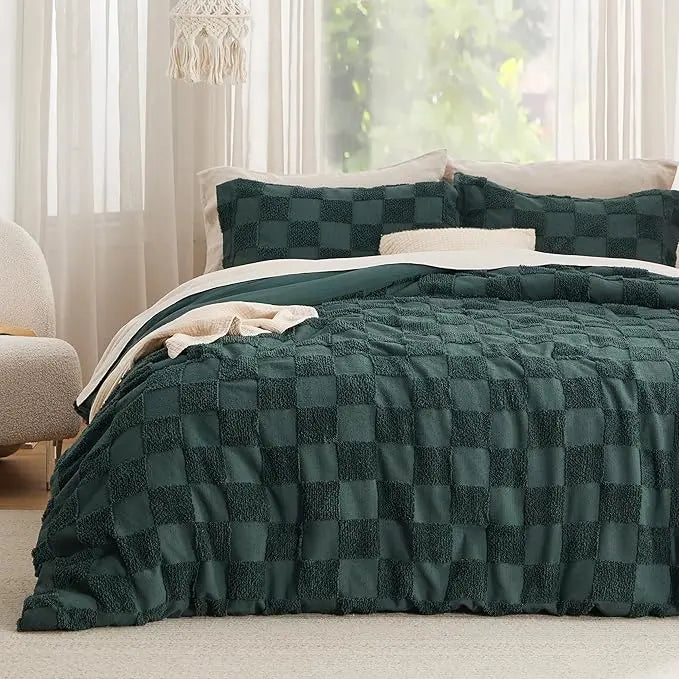 Bohemian Quilted Comforter Set 3-Piece — Soft Breathable Bedding with 2 Pillow Shams, Lightweight Boho Quilt