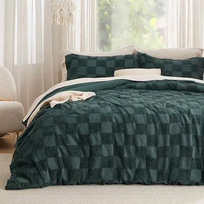 Bohemian Quilted Comforter Set 3-Piece — Soft Breathable Bedding with 2 Pillow Shams, Lightweight Boho Quilt