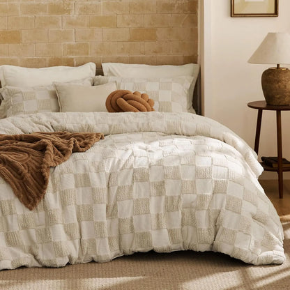 Bohemian Quilted Comforter Set 3-Piece — Soft Breathable Bedding with 2 Pillow Shams, Lightweight Boho Quilt