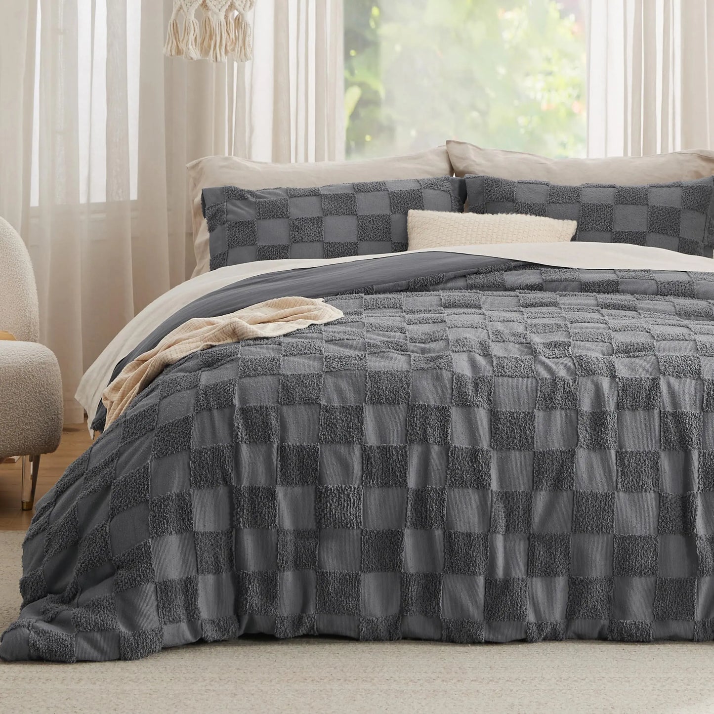 Bohemian Quilted Comforter Set 3-Piece — Soft Breathable Bedding with 2 Pillow Shams, Lightweight Boho Quilt