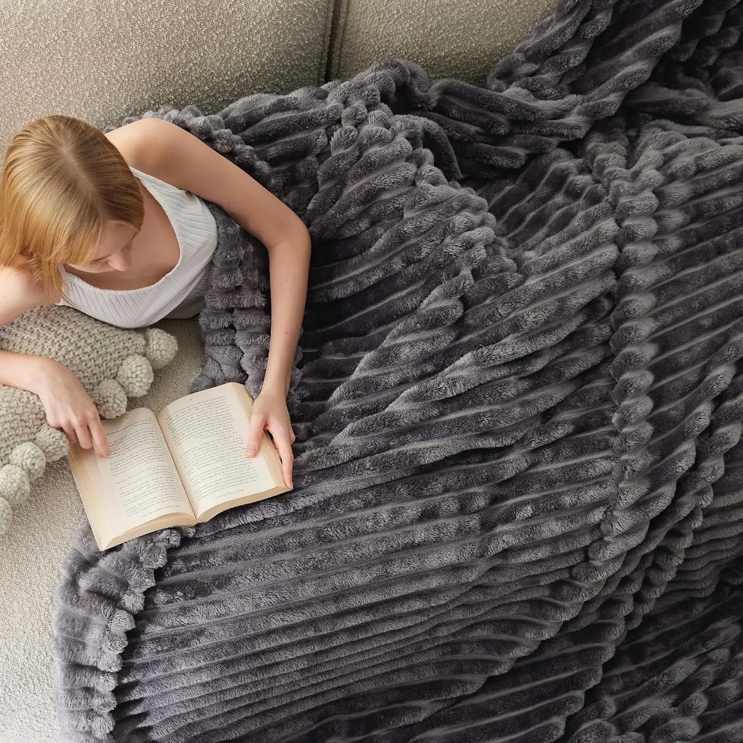 Super Soft Corduroy Baby Blanket – Warm Lightweight Throw for Couch, Bed & Nursery, Perfect Seasonal Gift