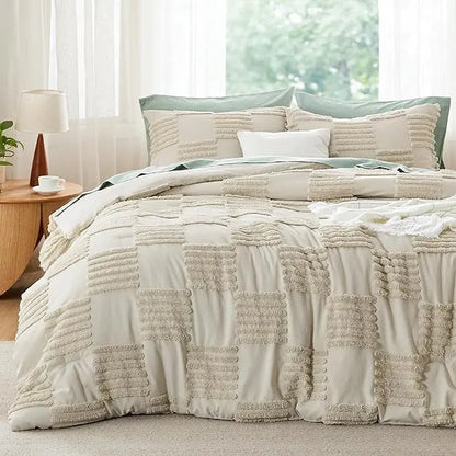 Bohemian Quilted Comforter Set 3-Piece — Soft Breathable Bedding with 2 Pillow Shams, Lightweight Boho Quilt