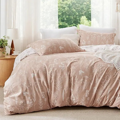 3-Piece Soft Floral Reversible Bed Set — Cute Botanical Flowers Comforter with 2 Pillow Shams, Lightweight Cozy Bedding